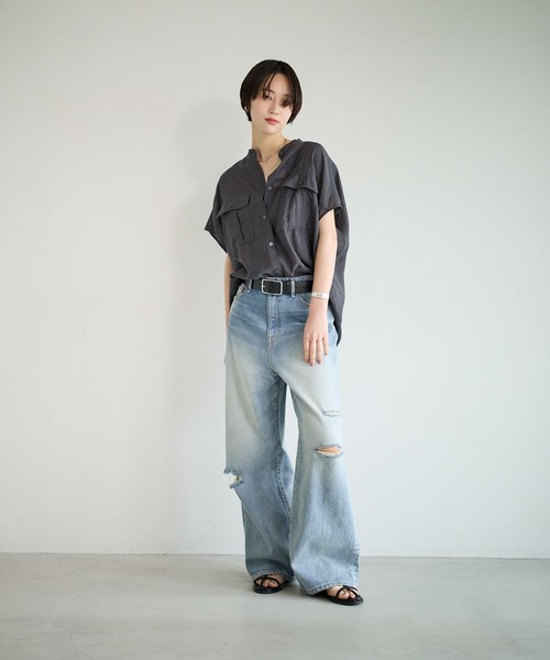 BAYFLOW（ベイフロー）の「[ショートとロングで選べる着丈]シアーワークシャツ（シャツ/ブラウス・レディース・ライトブルー/チャコールグレー/オフホワイト/ピンク・SMALL/MEDIUM）」の5枚目の写真