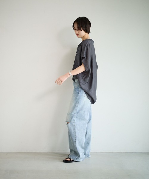 BAYFLOW（ベイフロー）の「[ショートとロングで選べる着丈]シアーワークシャツ（シャツ/ブラウス・レディース・ライトブルー/チャコールグレー/オフホワイト/ピンク・SMALL/MEDIUM）」の6枚目の写真