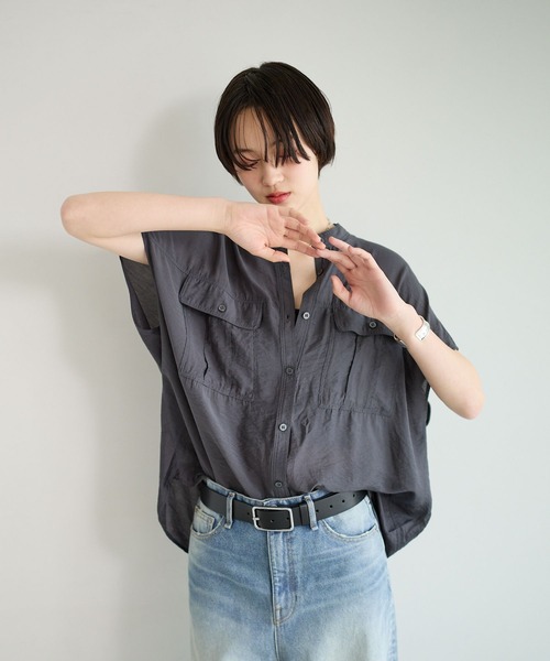 BAYFLOW（ベイフロー）の「[ショートとロングで選べる着丈]シアーワークシャツ（シャツ/ブラウス・レディース・ライトブルー/チャコールグレー/オフホワイト/ピンク・SMALL/MEDIUM）」の10枚目の写真
