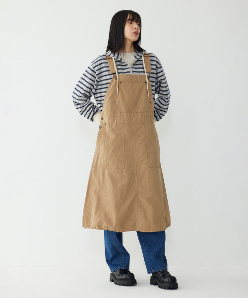 STUDIO TOMBOY(スタジオトムボーイ)の「オーバーロールカーゴワンピース_ダークベージュ 9176241982(ワンピース・レディース・ダークベージュ・OS)」の1枚目の写真