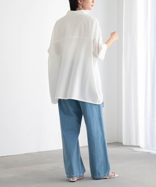 for/c(フォーシー)の「ドライオーバーシャツ【サスティナブル】(シャツ/ブラウス・レディース・オフホワイト/チャコール・M/L)」の3枚目の写真