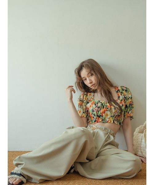 LILY BROWN（リリーブラウン）の「リネンライクタックドロストスラックス（その他パンツ・レディース・ブラック/グレイッシュベージュ/ホワイト・0/1）」の4枚目の写真