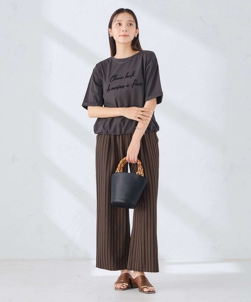 a.v.v(アーヴェヴェ)の「【新色追加】裾ドロストロゴTシャツ(Tシャツ/カットソー・レディース・ホワイト/ブラウン/アイボリー/チャコールグレー・39)」の15枚目の写真