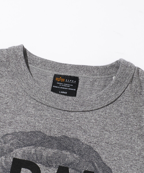Alpha Industries（アルファインダストリーズ）の「Alpha Industries/アルファ インダストリーズ 別注 ARMY バッハ プリントTシャツ（Tシャツ/カットソー・メンズ・グレー系その他・MEDIUM/LARGE/X-LARGE）」の3枚目の写真