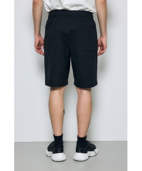 AZUL by moussy(アズールバイマウジー)の「マットスムースショートパンツ(スラックス・メンズ・ブラック/カーキ・MEDIUM/LARGE)」の5枚目の写真