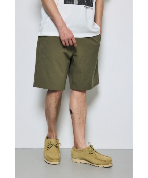 AZUL by moussy(アズールバイマウジー)の「マットスムースショートパンツ(スラックス・メンズ・ブラック/カーキ・MEDIUM/LARGE)」の11枚目の写真