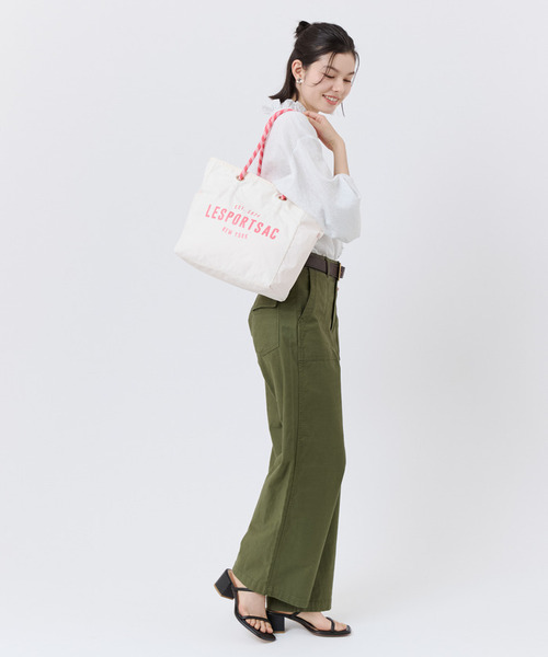 LeSportsac(レスポートサック)の「ML 2 WAY TOTE 2ウェイメレンゲ/コーラルパンチ(トートバッグ・レディース・ピンク・FREE)」の3枚目の写真