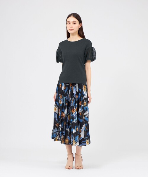 EPOCA(エポカ)の「【La maglia estate】 メッシュパフスリーブ ニットプルオーバー(Tシャツ/カットソー・レディース・チャコールグレー/グリーン/ホワイト・40)」の6枚目の写真