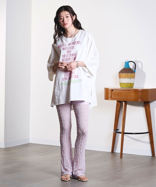 ROSE BUD(ローズバッド)の「(GENE HEAVENS)EMBROIDERY LOGO BIG TEE(Tシャツ/カットソー・レディース・ホワイト/ブラウン・ONE SIZE)」の6枚目の写真