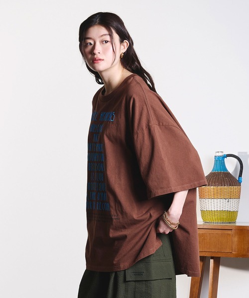 ROSE BUD(ローズバッド)の「(GENE HEAVENS)EMBROIDERY LOGO BIG TEE(Tシャツ/カットソー・レディース・ホワイト/ブラウン・ONE SIZE)」の12枚目の写真