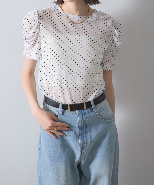 each(イーチ)の「シアードットパフスリーブTシャツ(Tシャツ/カットソー・レディース・グレー/ブラック/ホワイト・FREE)」の6枚目の写真