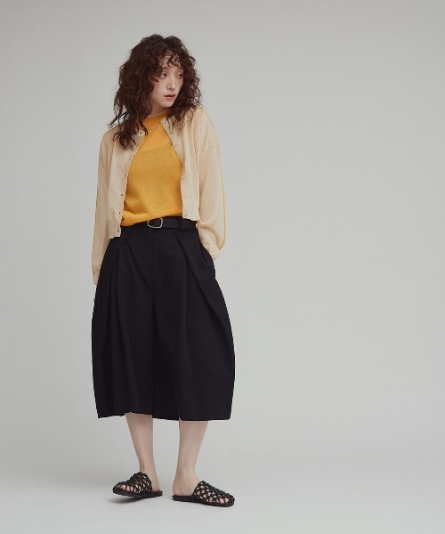 W:Huku(フーク)の「【W:Huku / バイカラーシャイニーニット】シアー ノースリーブ / フレンチスリーブ 袖なし/ Two-Tone Shiny Knit Sleeveless Top(タンクトップ・レディース・オフホワイト/チャコール/ブラウン/オレンジ・FREE)」の14枚目の写真