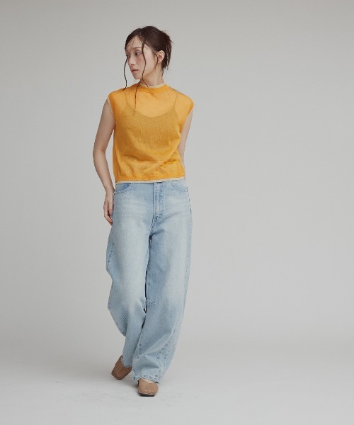 W:Huku(フーク)の「【W:Huku / バイカラーシャイニーニット】シアー ノースリーブ / フレンチスリーブ 袖なし/ Two-Tone Shiny Knit Sleeveless Top(タンクトップ・レディース・オフホワイト/チャコール/ブラウン/オレンジ・FREE)」の22枚目の写真