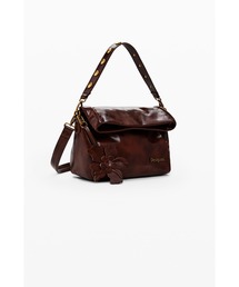 グロッシーフェイクレザーフラップショルダーバッグ