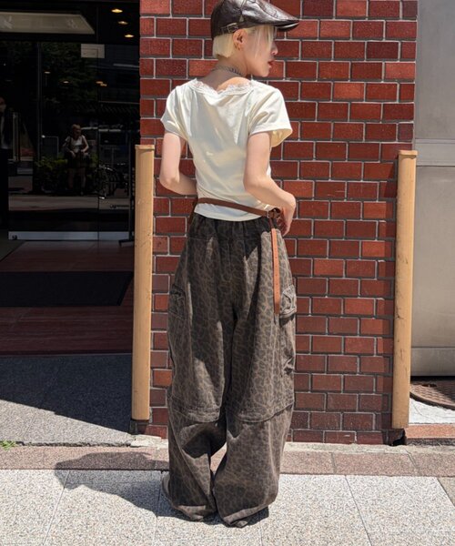 w closet(ダブルクローゼット)の「【花柄/無地】レース使いT 夏服(Tシャツ/カットソー・レディース・アイボリー/ネイビー/オフホワイト/サックスブルー・FREE)」の17枚目の写真