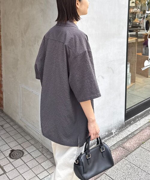 CIAOPANIC TYPY(チャオパニックティピー)の「【ユニセックス】【通気性◎】ブリザーブルシアサッカーシャツ(シャツ/ブラウス・メンズ・ベージュ/チャコールグレー/ブルー・MEDIUM/LARGE)」の10枚目の写真