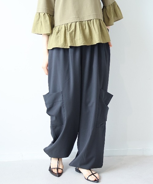 leswel（レスウェル）の「【M/L】イージーカーゴパンツ（その他パンツ・レディース・ブラック/ベージュ/カーキ・M/L）」の2枚目の写真