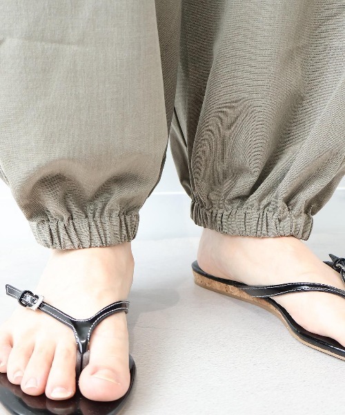 leswel（レスウェル）の「【M/L】イージーカーゴパンツ（その他パンツ・レディース・ブラック/ベージュ/カーキ・M/L）」の16枚目の写真