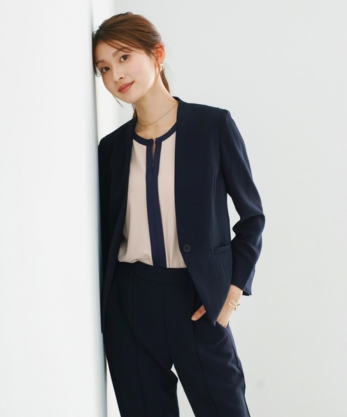 WHITE JOOLA（ホワイトジョーラ）の「【 ラクしてキレイ見え 】 ライトスムースダンボール・配色パイピングブラウス（シャツ/ブラウス・レディース・オフホワイト/ベージュ・L/M/S）」の16枚目の写真