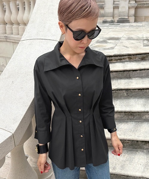 JENNE(ジェンヌ)の「フレンチミリタリータックブラウス(シャツ/ブラウス・レディース・ネイビー/カーキ/ブラック・SMALL/LARGE/MEDIUM)」の2枚目の写真