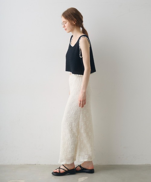 Crisp(クリスプ)の「bicolor short knit tank / バイカラーショートニットタンク(ベスト・レディース・アイボリー/ブラック・FREE)」の16枚目の写真