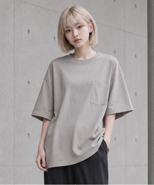 B.I.D.(ビーアイディー)の「《Bd》梨地 ビッグシルエット クルーネックTシャツ(Tシャツ/カットソー・メンズ・ブラック/ブルー/グレー系・LARGE/MEDIUM)」の2枚目の写真