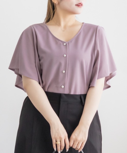 CLETTE(クレット)の「パール釦付きフレアスリーブブラウス(シャツ/ブラウス・レディース・ラベンダー/イエロー/サックスブルー・LL/4L/3L)」の1枚目の写真