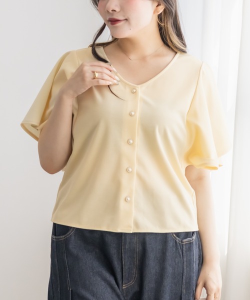 CLETTE(クレット)の「パール釦付きフレアスリーブブラウス(シャツ/ブラウス・レディース・ラベンダー/イエロー/サックスブルー・LL/4L/3L)」の11枚目の写真