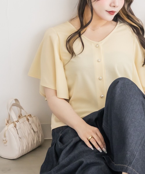 CLETTE(クレット)の「パール釦付きフレアスリーブブラウス(シャツ/ブラウス・レディース・ラベンダー/イエロー/サックスブルー・LL/4L/3L)」の12枚目の写真