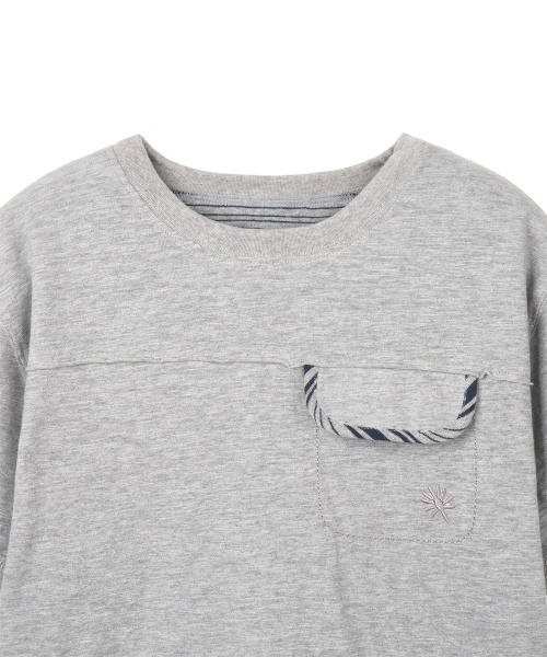 DANDEL（ダンデル）の「DD reversible stripe pocket tee (GREY)（Tシャツ/カットソー・レディース・その他・1/2）」の3枚目の写真