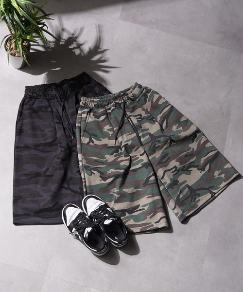 1111clothing(ワンフォークロージング)の「ボンディング カモフラ ワイドショーツ / Bonding Camouflage Wide Shorts(その他パンツ・メンズ・カーキ/チャコールグレー・FREE)」の3枚目の写真