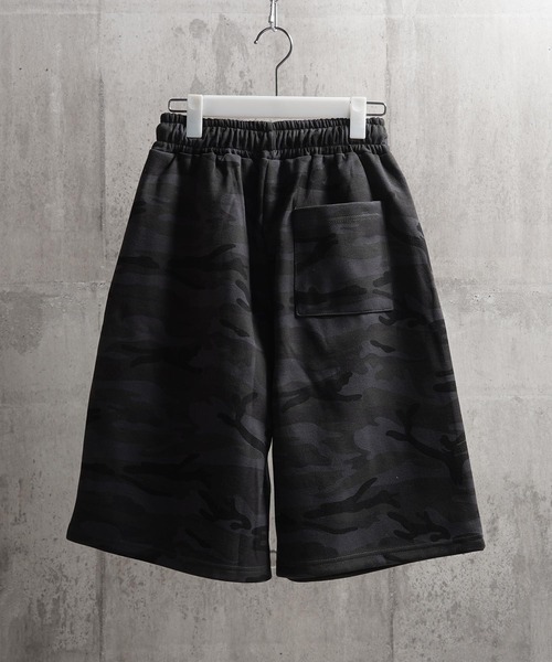 1111clothing(ワンフォークロージング)の「ボンディング カモフラ ワイドショーツ / Bonding Camouflage Wide Shorts(その他パンツ・メンズ・カーキ/チャコールグレー・FREE)」の5枚目の写真