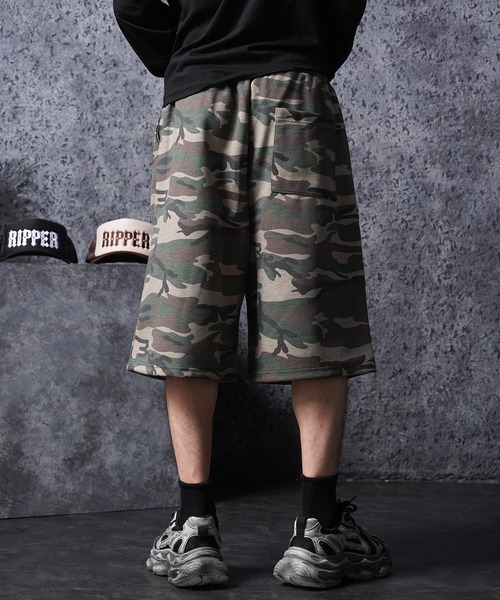 1111clothing(ワンフォークロージング)の「ボンディング カモフラ ワイドショーツ / Bonding Camouflage Wide Shorts(その他パンツ・メンズ・カーキ/チャコールグレー・FREE)」の16枚目の写真