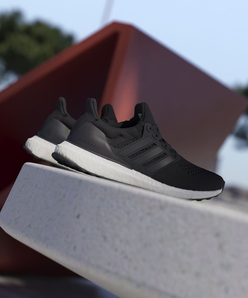 adidas（アディダス）の「ウルトラブースト 1.0 DNA / Ultraboost 1.0 DNA / アディダス adidas（スニーカー・レディース・ブラック×ホワイト・22.0cm/22.5cm/23.0cm/23.5cm/24.0cm/24.5cm/25.0cm/25.5cm/26.0cm/26.5cm）」の14枚目の写真