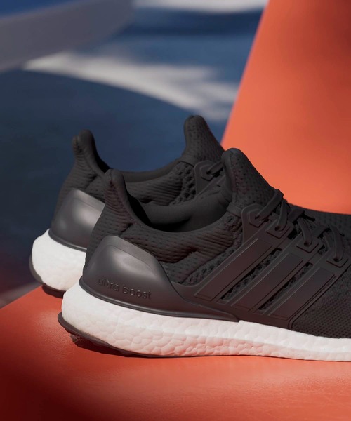 adidas（アディダス）の「ウルトラブースト 1.0 DNA / Ultraboost 1.0 DNA / アディダス adidas（スニーカー・レディース・ブラック×ホワイト・22.0cm/22.5cm/23.0cm/23.5cm/24.0cm/24.5cm/25.0cm/25.5cm/26.0cm/26.5cm）」の17枚目の写真