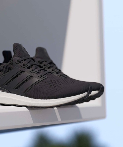 adidas（アディダス）の「ウルトラブースト 1.0 DNA / Ultraboost 1.0 DNA / アディダス adidas（スニーカー・レディース・ブラック×ホワイト・22.0cm/22.5cm/23.0cm/23.5cm/24.0cm/24.5cm/25.0cm/25.5cm/26.0cm/26.5cm）」の18枚目の写真