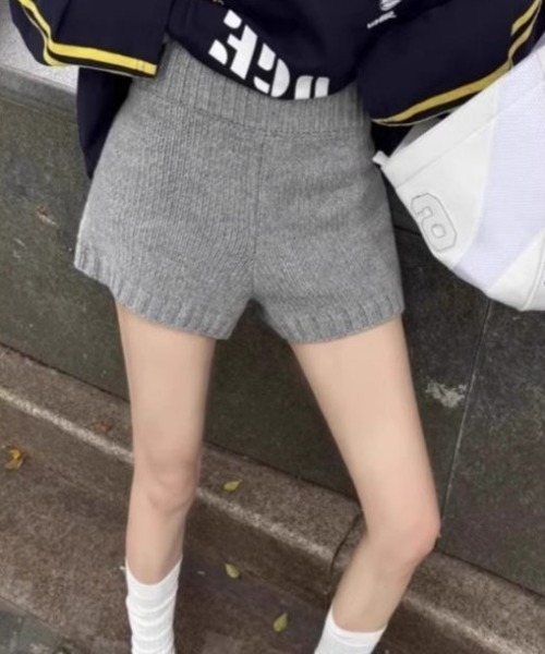 LAC-VERT(ラック・ヴェール)の「ニットショートパンツ(その他パンツ・レディース・グレー/ブラウン/チャコールグレー/ブラック・FREE)」の9枚目の写真