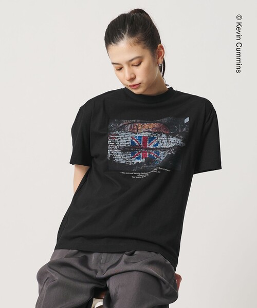 BEAUTY&YOUTH UNITED ARROWS(ビューティーアンドユースユナイテッドアローズ)の「【別注】Kevin Cummins フォトプリント ショートスリーブ Tシャツ(Tシャツ/カットソー・レディース・その他2/その他4/その他1/その他3・FREE)」の4枚目の写真