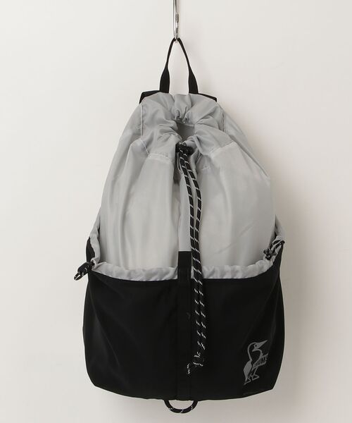 CHUMS(チャムス)の「CHUMS/チャムス イージーゴーナップサック Easy Go Knapsack(バックパック/リュック・レディース・ブラック/グレー・FREE)」の2枚目の写真