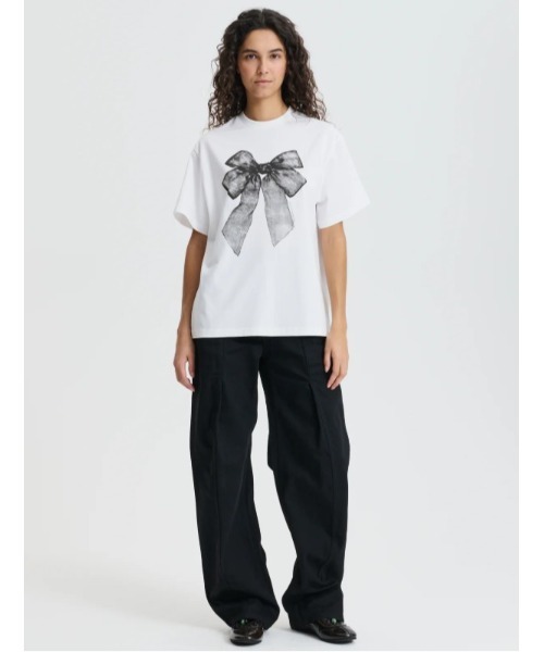 CECILIE BAHNSEN（セシリー バンセン）の「SHORT SLEEVE T-SHIRT WITH PRINT（Tシャツ/カットソー・レディース・ホワイト×ブラック・M/S）」の2枚目の写真