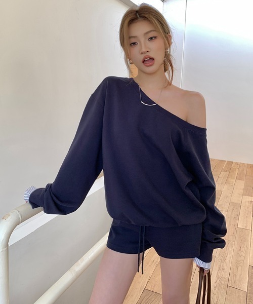 Aelina(エリナ)の「オフショルダートップス&ショートパンツセットアップ(セットアップ・レディース・ベージュ/ダークブルー・M/L)」の19枚目の写真