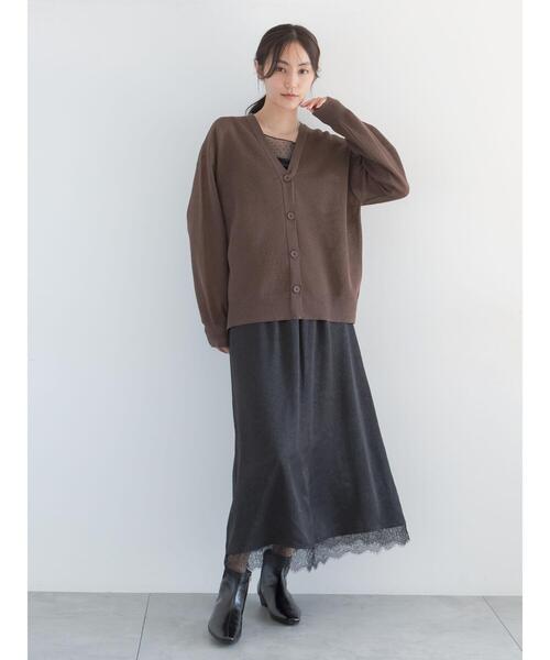 Te chichi(テチチ)の「リネン混ダブルジャガードVネックカーディガン(カーディガン/ボレロ・レディース・ブラック/ブラウン/レッド・F)」の9枚目の写真