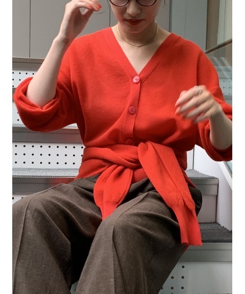 Te chichi(テチチ)の「リネン混ダブルジャガードVネックカーディガン(カーディガン/ボレロ・レディース・ブラック/ブラウン/レッド・F)」の20枚目の写真