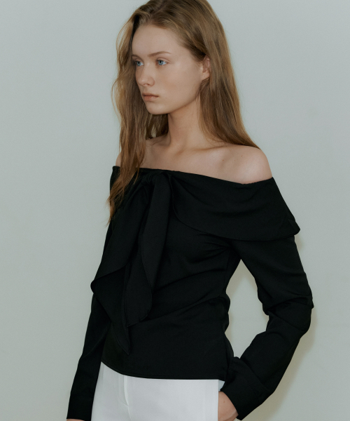 REORG(リオルグ)の「PAP OFF SHOULDER TIE BLOUSE BLACK(シャツ/ブラウス・レディース・その他・SMALL/MEDIUM/X-SMALL)」の3枚目の写真
