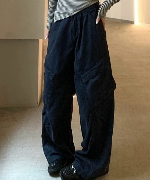 Vipoa(ヴィポア)の「Military cargo pants(カーゴパンツ・レディース・ネイビー/カーキ/ブラウン/ブラック・MEDIUM/LARGE)」の2枚目の写真