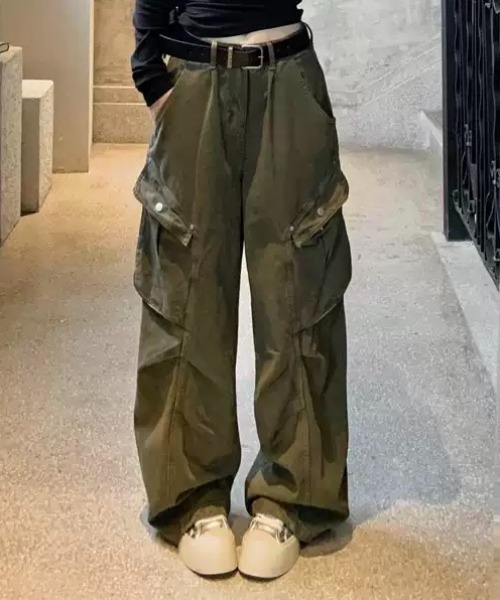 Vipoa(ヴィポア)の「Military cargo pants(カーゴパンツ・レディース・ネイビー/カーキ/ブラウン/ブラック・MEDIUM/LARGE)」の13枚目の写真