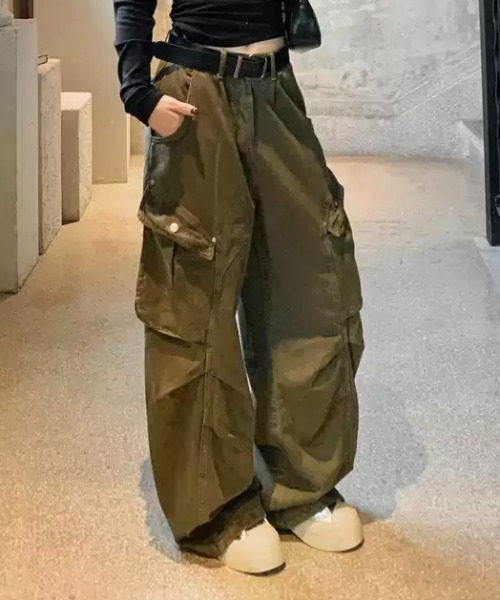 Vipoa(ヴィポア)の「Military cargo pants(カーゴパンツ・レディース・ネイビー/カーキ/ブラウン/ブラック・MEDIUM/LARGE)」の14枚目の写真