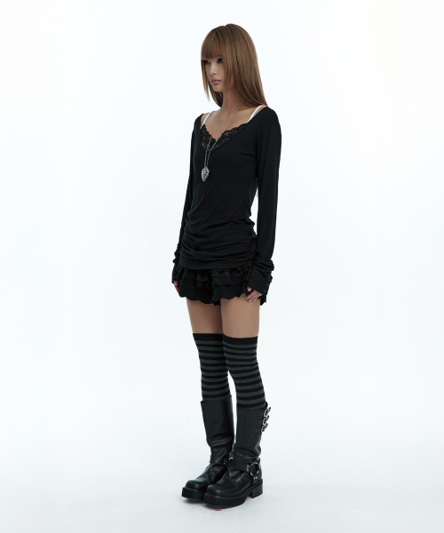 ROUGHNECK(ラフネック)の「ディープUネック長袖 ブラック(Tシャツ/カットソー・レディース・その他・MEDIUM/SMALL)」の3枚目の写真