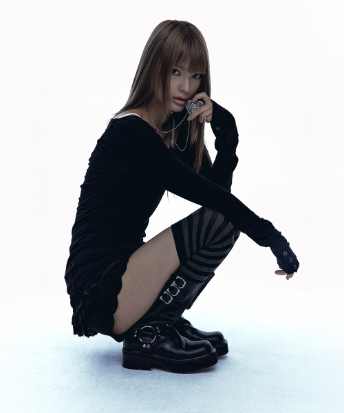 ROUGHNECK(ラフネック)の「ディープUネック長袖 ブラック(Tシャツ/カットソー・レディース・その他・MEDIUM/SMALL)」の12枚目の写真