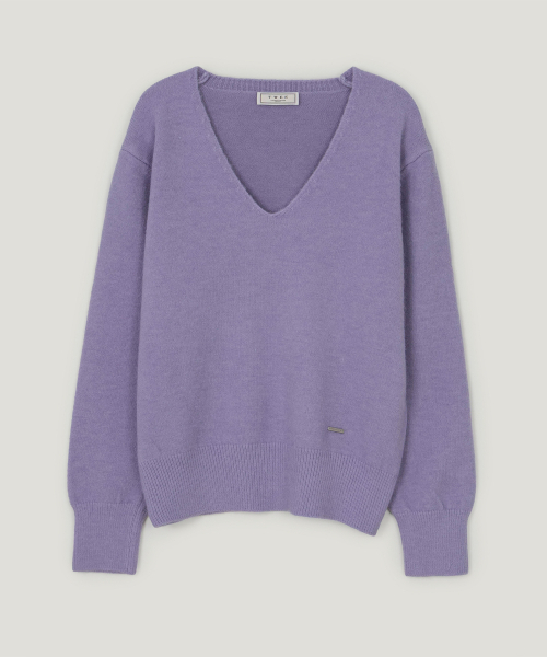 TWEE(トゥウィー)の「CULT Vネック ビビッド長袖ニット(ニット/セーター・レディース・ブルーグリーン/チャコールグレー/ワインレッド/ラベンダー・FREE)」の8枚目の写真